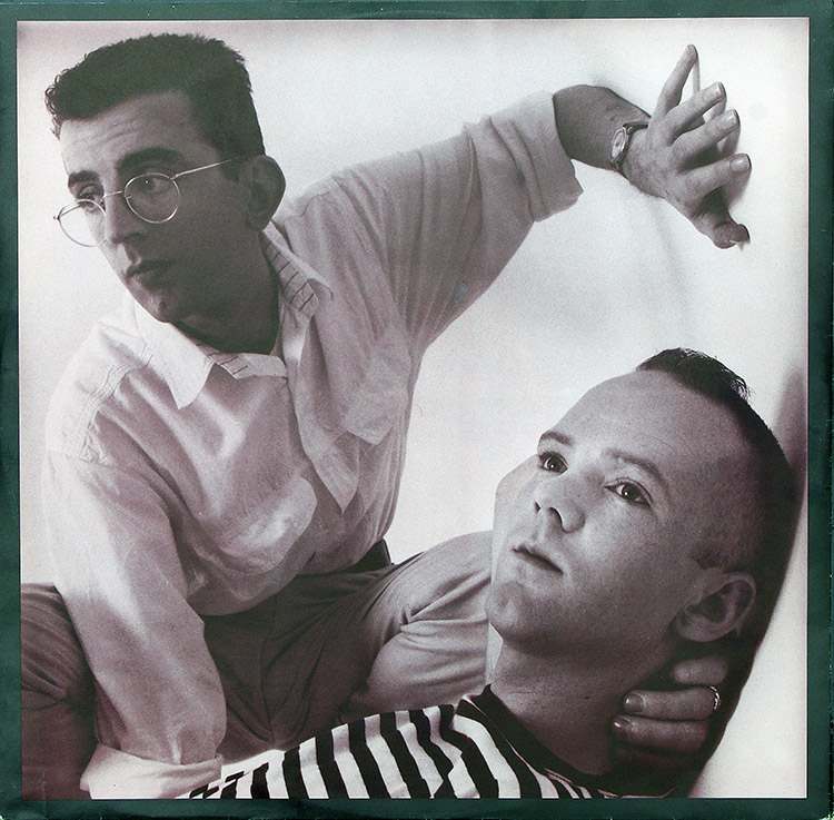 THE COMMUNARDS Red в продаже THE COMMUNARDS Red в продаже